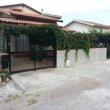 Casa de Férias Frida Agnone Bagni